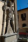 Castiglione Olona - chiesa del Corpo di Cristo (chiesa 'di Villa'), statua di San Cristoforo. 